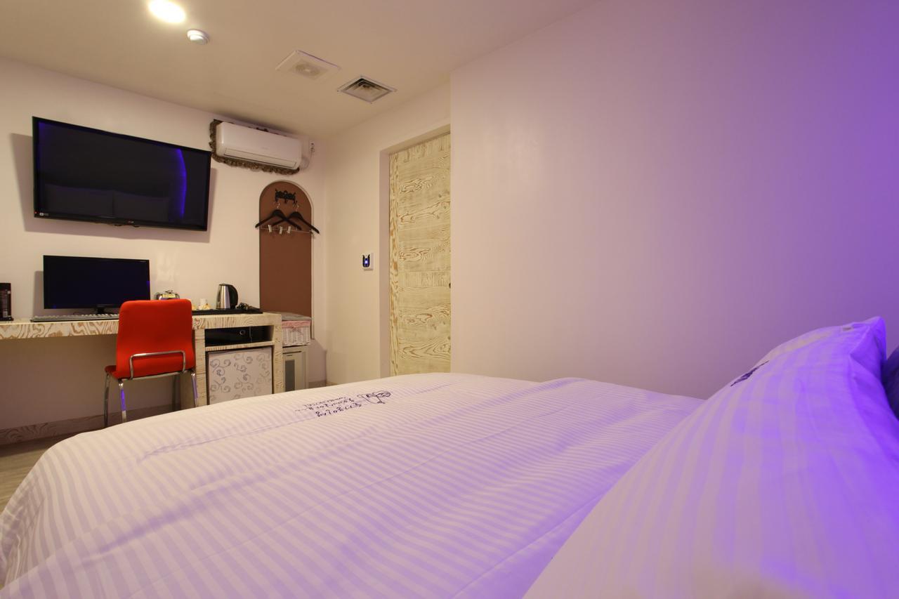 Riviera Motel Коян Екстер'єр фото
