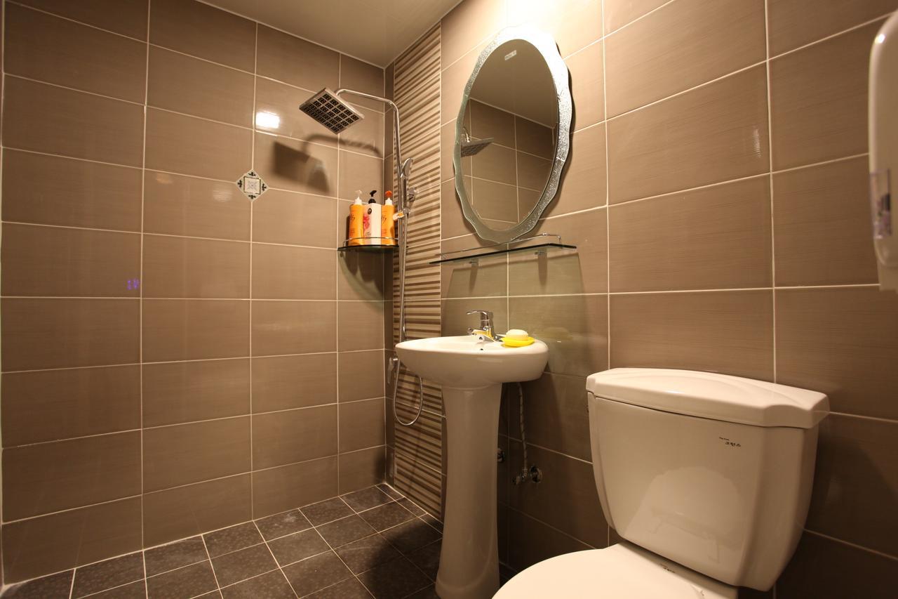 Riviera Motel Коян Екстер'єр фото