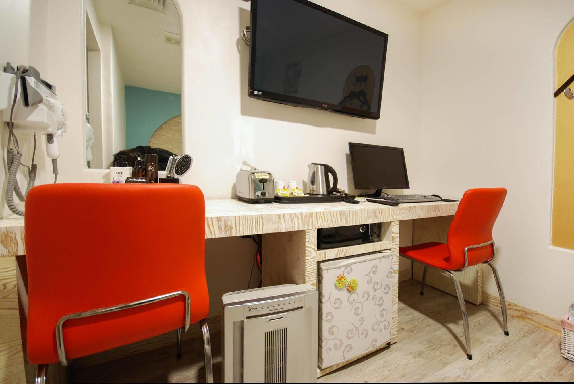 Riviera Motel Коян Екстер'єр фото